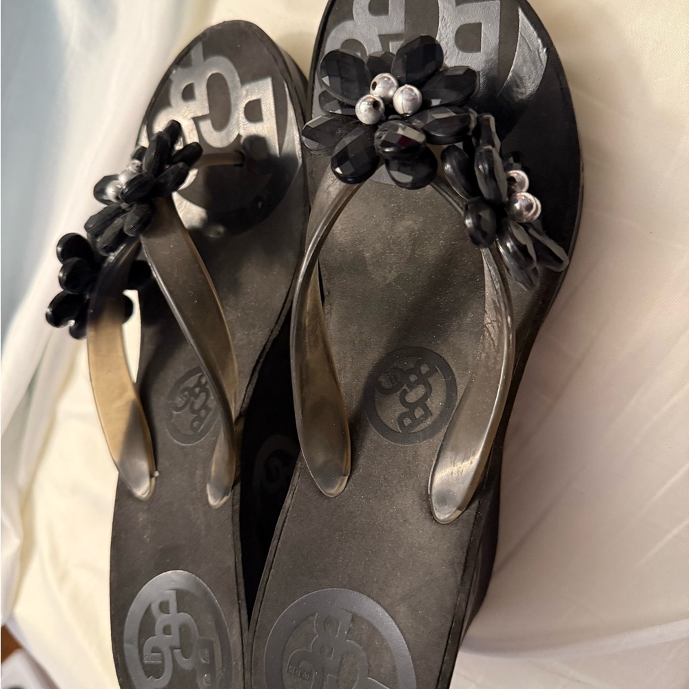 BCBG slip on sandals worn once excellent condition